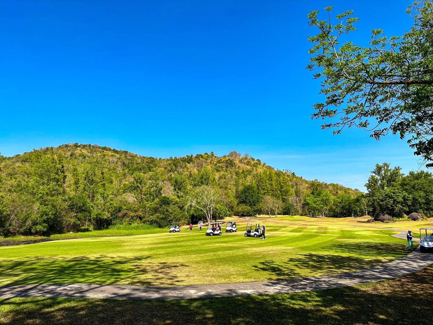 Treasure Hill Golf & Country Club สนามกอล์ฟ เทรชเชอร์ ฮิลล์ กอล์ฟ