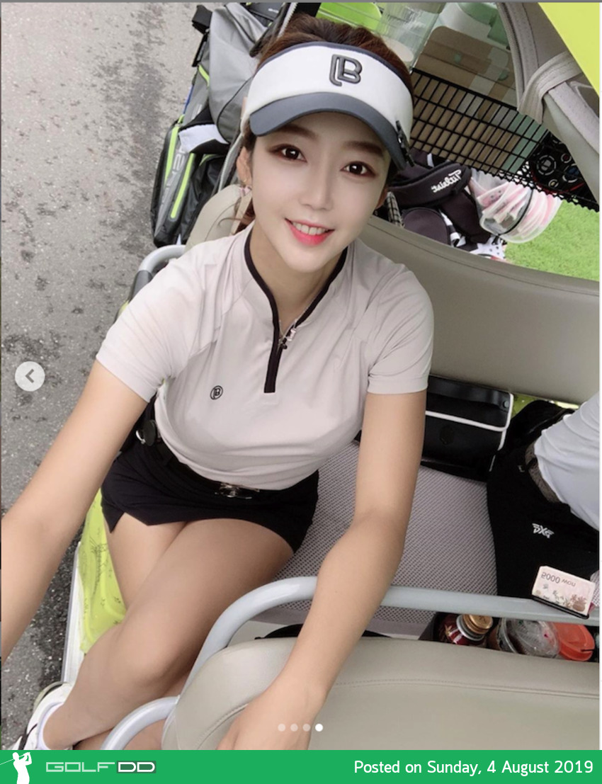 สาวคนนี้ชื่อ Sanghee Eunsoo เป็นโปรกอล์ฟสาวชาวเกาหลีใต้ซักวันเธอจะมาลงแข่งกอล์ฟที่ Honda LPGA แน่นอน ดูจากวงในคลิปแล้ว - Booking Golf