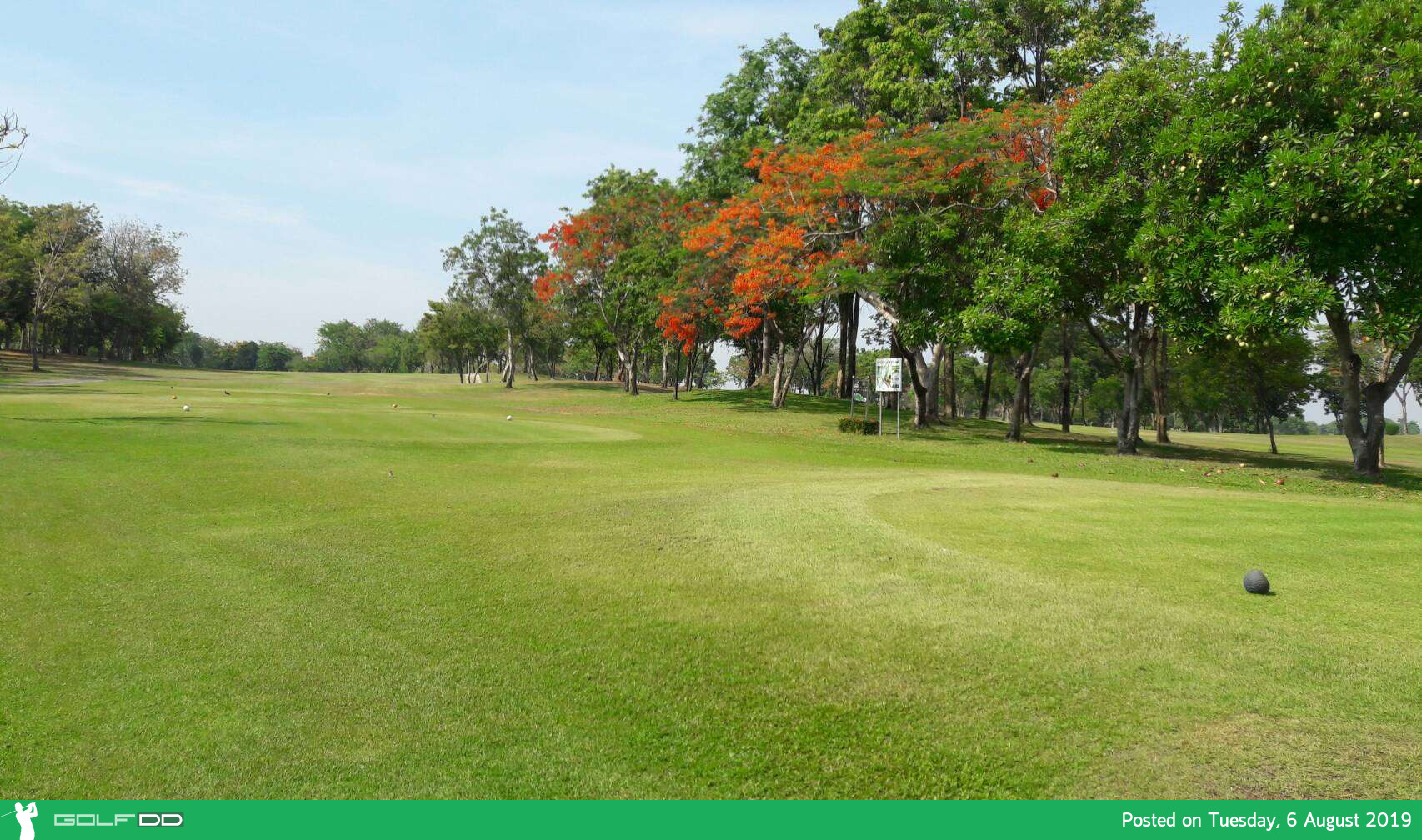 ออกรอบไม่ไกล เดินทางสะดวก เชิญที่ Uniland Golf & Country Club นครปฐม พร้อม Booking Teetime กับ golfdd จ่ายเงินที่สนามได้เลย