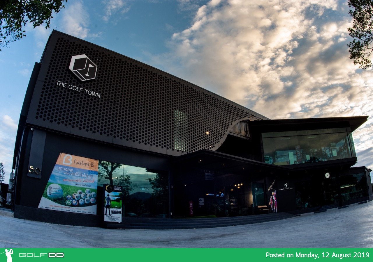 เปิดตัว THE GOLF TOWN (เดอะ กอล์ฟ ทาวน์) คอมมูนิตี้มอลล์กอล์ฟครบวงจรแห่งใหม่