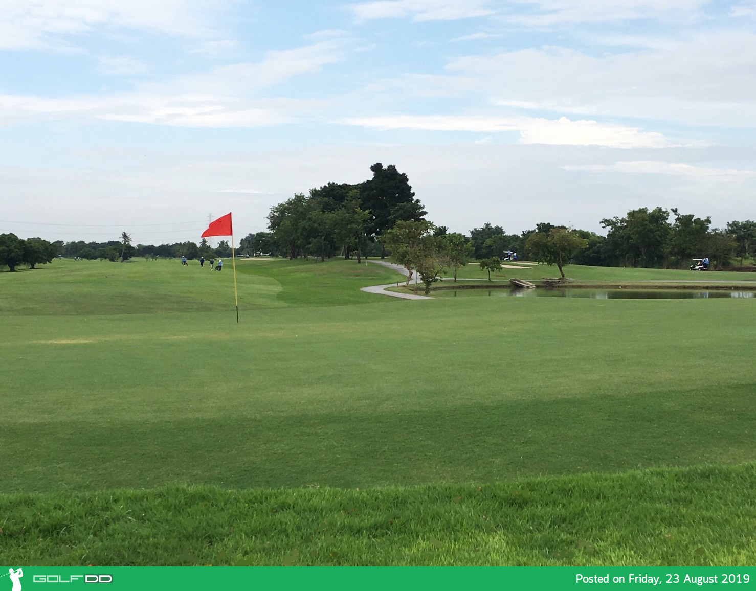 ช่วงนี้ออกรอบ 500 บาท คุ้มสุดๆ ไปที่ Northern Rangsit Golf Club พร้อม Booking Teetime กับ golfdd จ่ายเงินที่สนามได้เลย