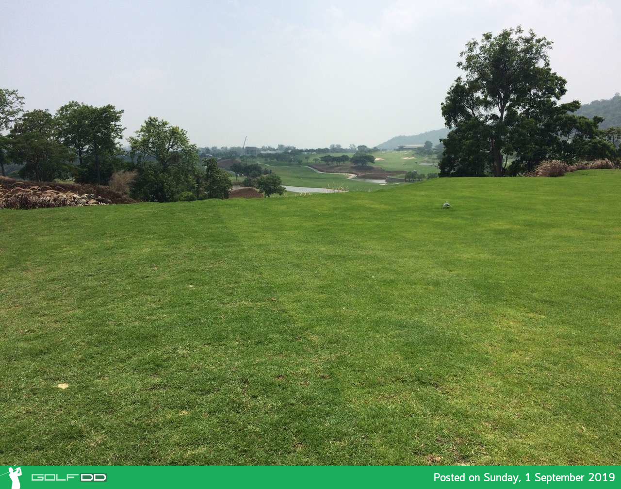 ครอบครัวถูกใจสิ่งนี้ วันหยุด วันพักผ่อน วันครอบครัว ออกรอบที่ Black Mountain Golf Club หัวหิน เชิญ Booking Teetime กับ golfdd จ่ายเงินที่สนามได้เลย 