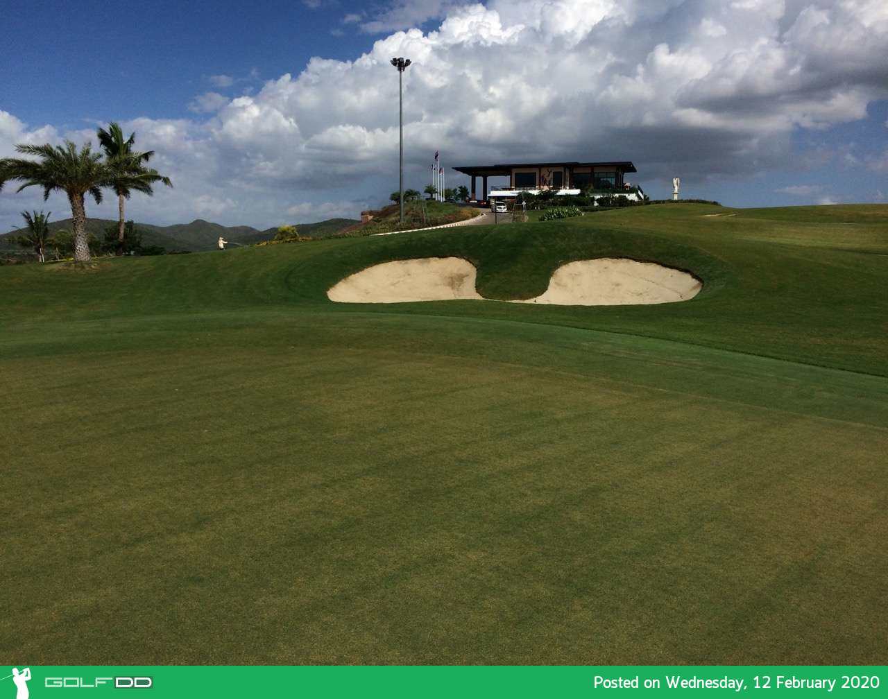 Grand Prix Golf Club ตีกอล์ฟเมืองกาญฯ เบิกบานสำราญใจ