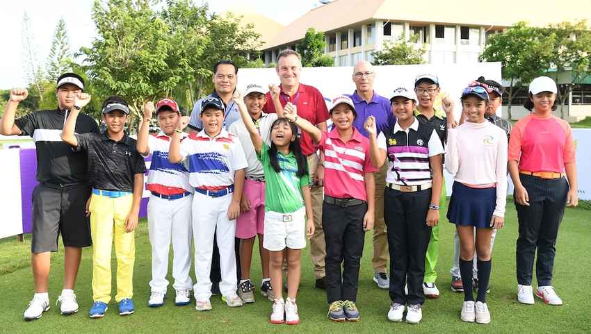 นักกอล์ฟเยาวชนร่วมกิจกรรม “Honourary of Players” พบโปรดัง เลดี้ส์ ยูโรเปี้ยน ไทยแลนด์ แชมเปี้ยนชิพ 2018” 