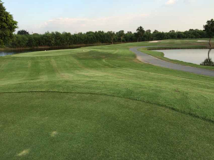 Northern Rangsit Golf Club ตีกลอ์ฟสบายๆ พบธรรมชาติที่สดชื่นและบรรยากาศที่ร่มรื่น 