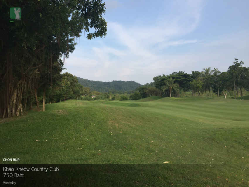 Khao Kheow Country Club สนามสวยสนามดีประจำจังหวัดชลบุรี กรีนฟีถูกๆคุณภาพสนามแน่นมาออกรอบกันนะครับ 