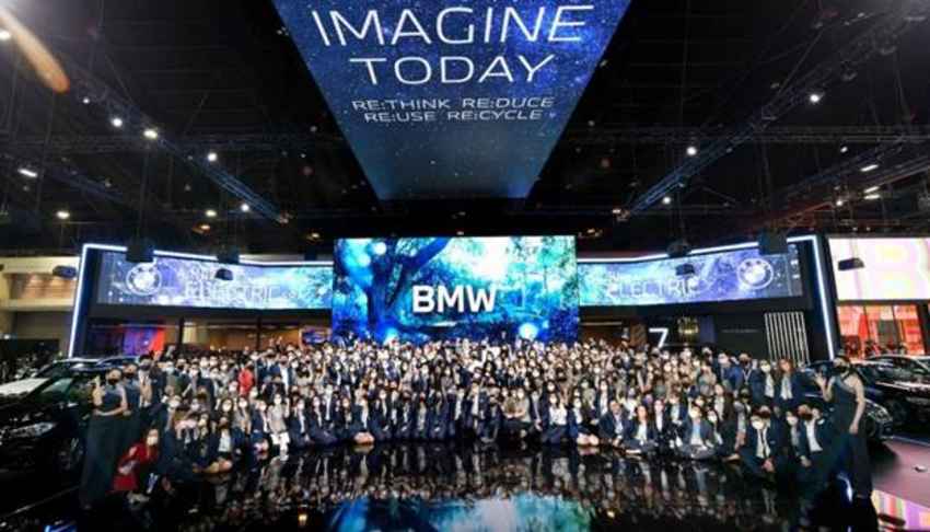 บีเอ็มดับเบิลยู กรุ๊ป ประเทศไทย รักษาแชมป์ผู้นำอันดับหนึ่งในตลาดรถยนต์พรีเมียมไทย 2 ปีซ้อน ตอกย้ำความไว้วางใจพร้อมความพึงพอใจจากผู้บริโภค 