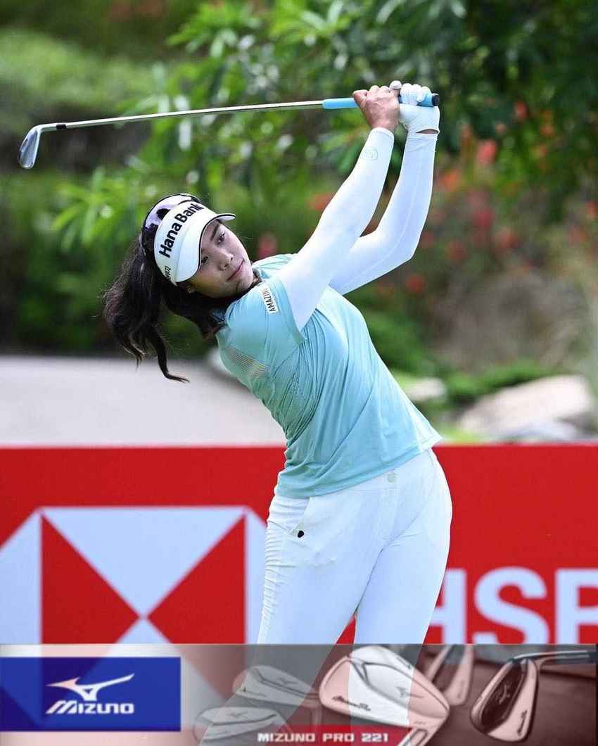 แพตตี้ ธาวัฒนากิจ ติดอันดับผู้นําหลังรอบหนึ่งของการแข่งขันชิงแชมป์โลก HSBC Women's World Championship ซึ่งวันนี้ที่เซนโตซ่า กอล์ฟคลับ สิงคโปร์ 