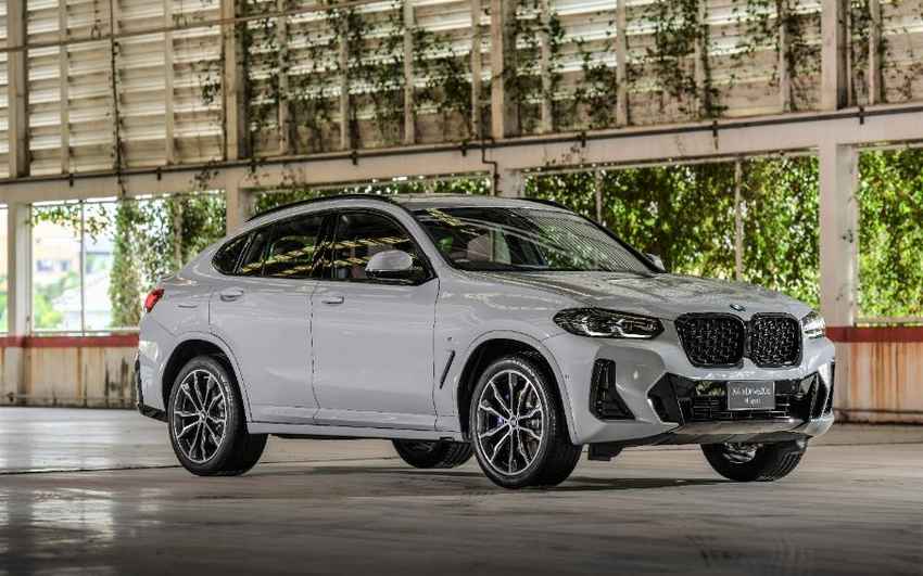 บีเอ็มดับเบิลยู กรุ๊ป ประเทศไทย นำขบวนยานยนต์พรีเมียมสุดหลากหลาย ครบทั้งสมรรถนะ การใช้งาน และสไตล์ มุ่งสู่งานบางกอก อินเตอร์เนชั่นแนล มอเตอร์โชว์ ครั้งที่ 43 