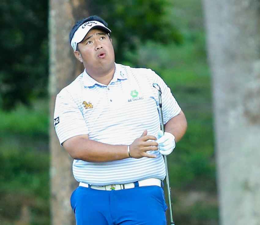 “โปรอาร์ม” กิรเดช อภิบาลรัตน์ ตีรอบสาม 1 โอเวอร์ 73 สกอร์รวมเหลือ 2 อันเดอร์ อยู่ที่  51 ร่วม 