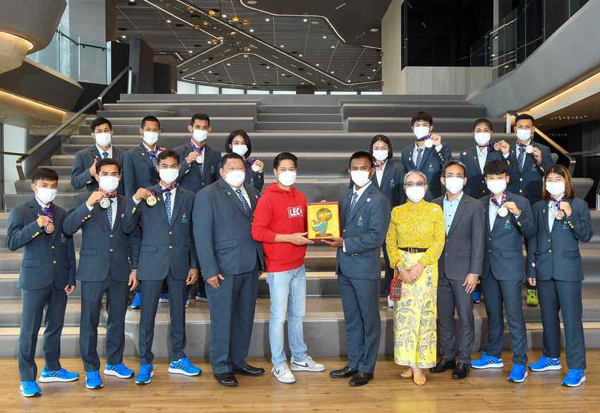 บัวขาวพาทีมคิกบ็อกซิ่งไทย ขอบคุณ “ภูริต ภิรมย์ภักดี”สนับสนุนการเก็บตัวฝึกซ้อมจนกวาด 12 เหรียญ ใน ซีเกมส์ เวียดนาม 