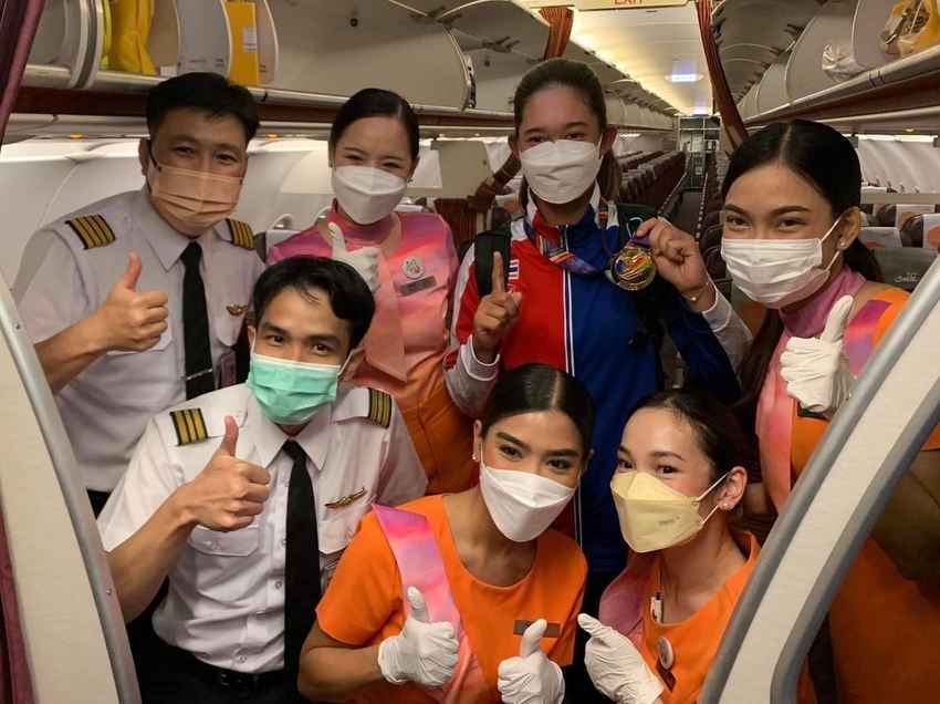 ต้อนรับฮีโร่อย่างอบอุ่น 