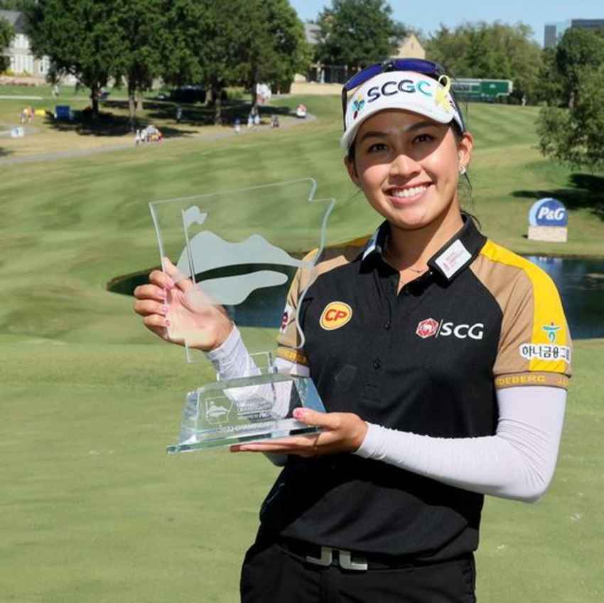 “จีโน่” อาฒยา ฐิติกุล วัย 19 ปี จากราชบุรี รุกกี้แอลพีจีเอทัวร์ 2022 ทำเบอร์ดี้ในการเล่นเพลย์ออฟหลุมที่ 2 เอาชนะ ดาเนียล คัง 