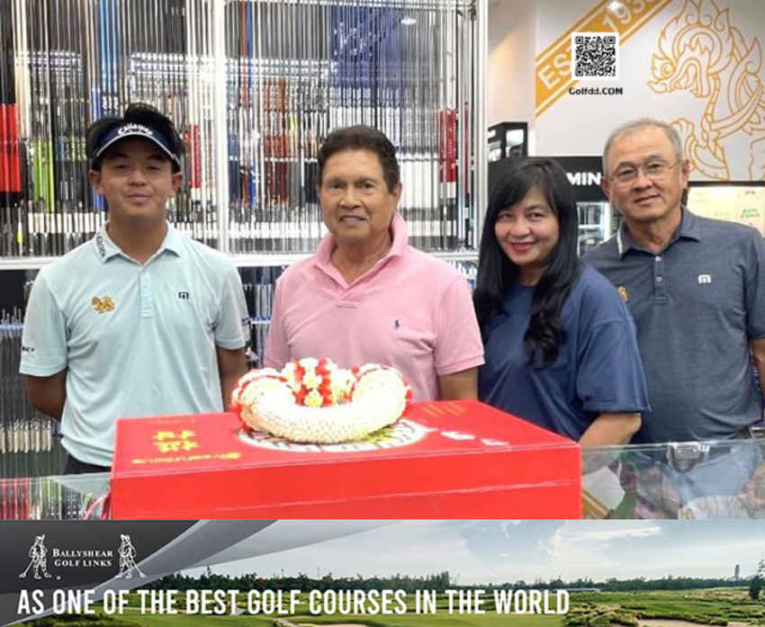 “ทีเค” รัชชานนท์ ร่วมสวัสดีปีใหม่ บิ๊กบอส “สิงห์”คุณสันติ ภิรมย์ภักดี 