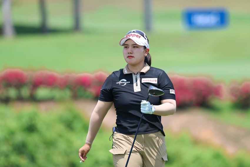 รอบแรก   รายการ Blue Canyon Ladies Championship ของ KLPGA Tour 